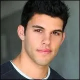 Qui joue Steven Krueger ?