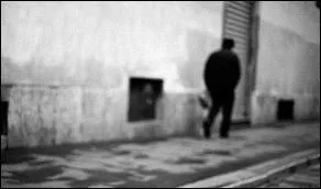  Dire que j'ai pass des annes  ct de lui sans l'regarder, on a  peine ouvert les yeux, nous deux...   :