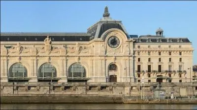 Construite par Victor Laloux pour l'Exposition universelle de 1900, cette gare, menace de destruction au dbut des annes 1970, est mtamorphose en palais des arts.