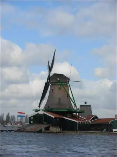 A quoi sert ce moulin hollandais ?