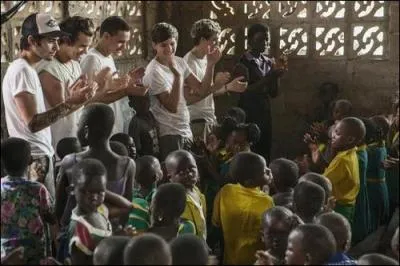 Qui a pleur lors de leur visite au Ghana ?