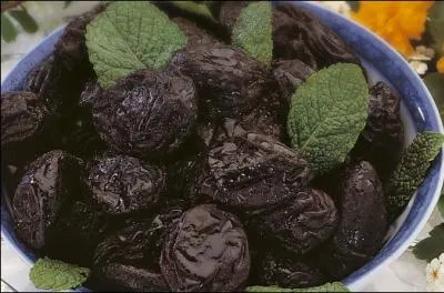 Ce serait un pch de ne pas goter au fameux pruneau d'Agen lors de notre visite du Lot-et-Garonne, on connat son action sur le transit intestinal mais de quoi protge-t-il aussi ?