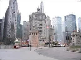Dans quel tat se trouve la ville de Chicago ?