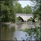 La Braye coule dans trois dpartements : l'Eure-et-Loir, le Loir-et-Cher et la Sarthe. Dans quelle rivire se jette-t-elle ?