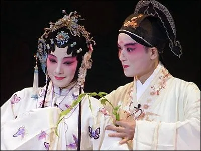 Ces artistes vous rgalent d'un extrait de la plus vieille forme d'opra Kunqu. Ils sont :
