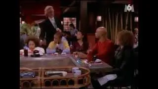 Dans  Une table pour deux de trop , comment s'appelle le chef qui dit tre japonais ?