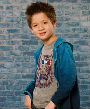 Comment s'appelle le frre de CeCe ?