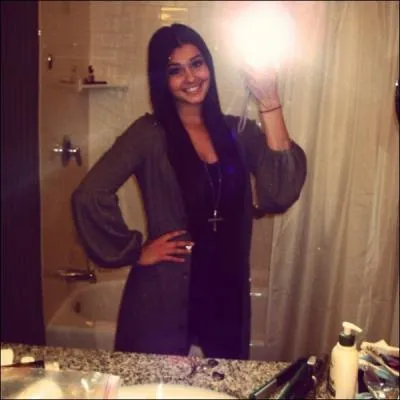 Qui chante la refrain de  MiIlion Bucks  ?