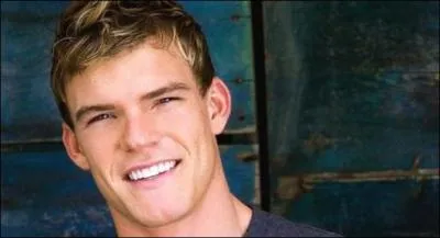 Par qui est tu Gloss ?