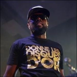 En 2012, il dessine une BD dont le titre est...