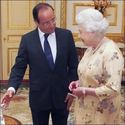 Sans commentaire de ma part, vous aurez bien sr reconnu cette personnalit franaise, qui rencontrait Elizabeth II en juillet 2012. Il s'appelle :