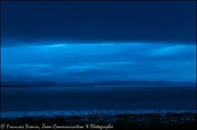 Quel nom donne-t-on à l'heure précédent le lever du soleil ?