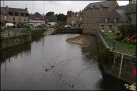 Quel dpartement breton est travers par l'Arguenon ?