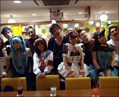 Pour quelle association ont-ils fait ce clip et cette reprise de Blondie ?