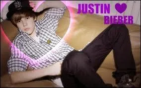 Comment s'appelle sa petite amie ? (en 2012)