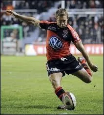 En quelle anne ce joueur a-t-il remport la Coupe du monde avec l'Angleterre ?