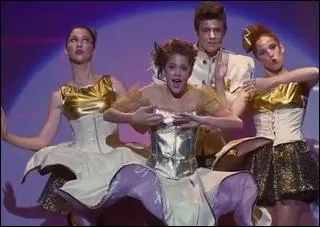 Comment s'appelle la chanson qu'interprte Violetta ?