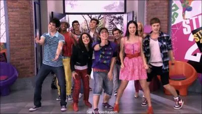 Quelle chanson cre par Luca est chante par le studio ?