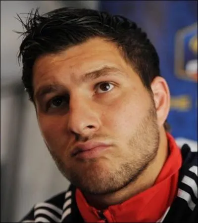 Par la suite, o poursuit-il sa formation ?