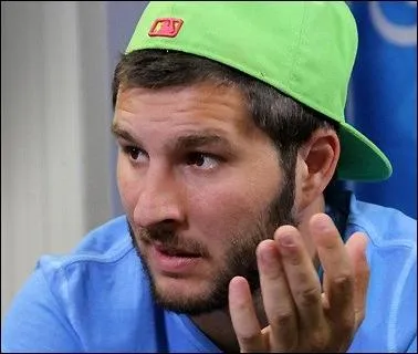 Quand devient-il professionnel ?