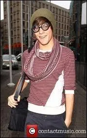 Que fait Louis pendant son temps libre ?