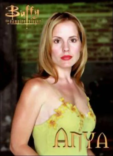 Quel est le nom de famille d'Anya lors qu'elle se fait passer pour une tudiante dans l'pisode  Meilleurs Vux de Cordelia  ?