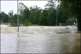 La Vaige traverse les dpartements de la Sarthe ( 72 ) et de la Mayenne ( 53 ). Elle se jette ...