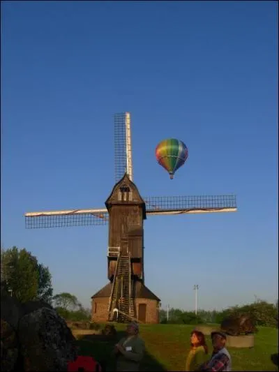 Unique moulin-pivot  huile au monde,mais o se trouve t-il ?