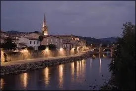 Voici Limoux sur cette image nocturne. Quelle est sa rgion ?