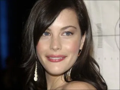 Qui est cette  divine mais dangereuse  crature qui deviendrait verte de colre  cause d'un simple anneau ?