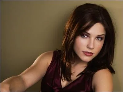 Qui est cette grande actrice, connue pour ss sries cultes comme Nip/Tuck ou Les Frres Scott ?