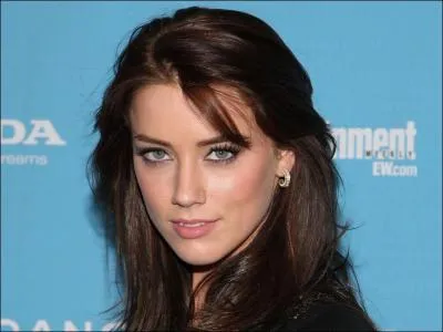 Qui est cette actrice qui est rpute pour  ne jamais reculer  ?