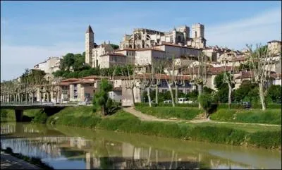 Terre glaise utilise en poterie