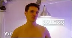 Comment s'appelle celui qui ne fout rien dans la coloc et qui paye en retard ?