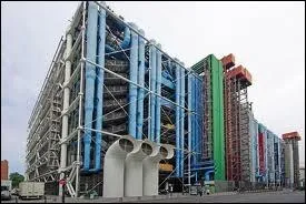 Trs critiqu  sa construction, ce centre abrite le muse d'art moderne de Paris. C'est