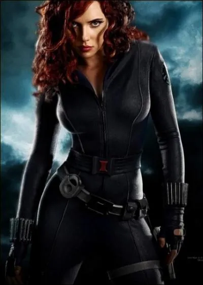 Et pour finir on va terminer en beaut avec deux sublime hrones. Qui est cette espionne russe incarne par la belle Scarlet Johannson ?