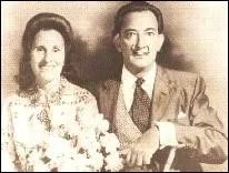 Qui Salvador Dali pousa-t-il en 1934 ?