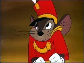 Dumbo - Comment se nomme cette petite souris amie de Dumbo ?