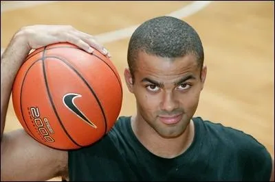 Dans quelle quipe joue Tony Parker ?