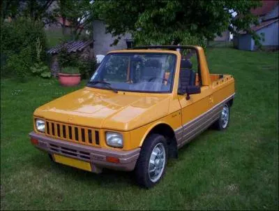 Citron arrta la production de la Mhari en 1987. Un petit constructeur automobile franais, Teilhol, produit un modle pour les amateurs du genre. Quel est son nom ?