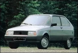 C'est une auto au design douteux (1984  1990), surtout destine  l'Europe de l'Est. Quel est ce modle ?