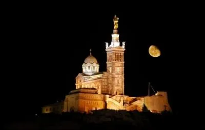 A quel architecte doit-on Notre-Dame de la Garde  Marseille ?