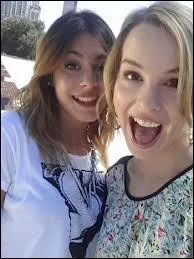 Avec qui est Martina Stoessel ?