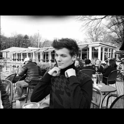 Louis a embrass environ ...