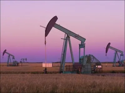Grande saga familiale o tout le monde nage dans le ptrole et les problmes, a devient lassant pour Bobby, il en a plein le derrick !