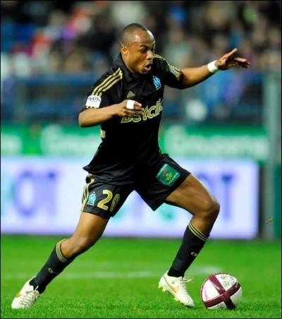 Comment s'appelle son pre ?