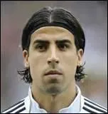 Qui est ce footballeur ?