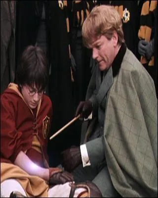Quel sortilge est utilis par le Professeur Lockhart pour soigner Harry ?