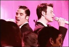 Saison 4 pisode 14 - Quelle chanson chantent Kurt et Blaine lors du mariage ?