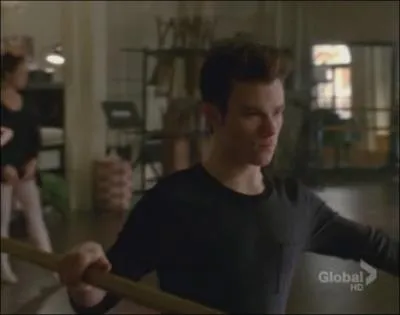 Saison 4 pisode 11 - De qui Kurt tombe-t-il amoureux ?